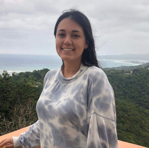 Meet your Posher, Marisa